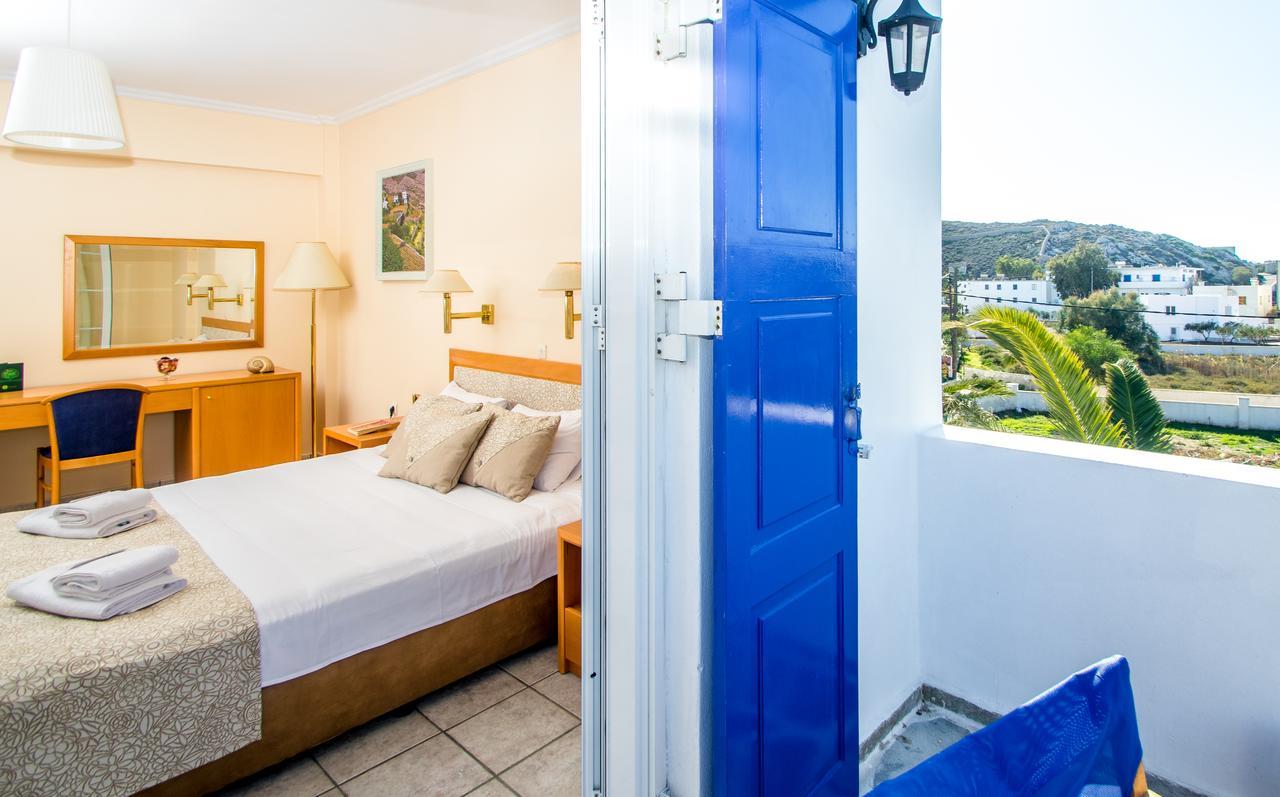 Syros Atlantis Hotel Vari  Exterior photo