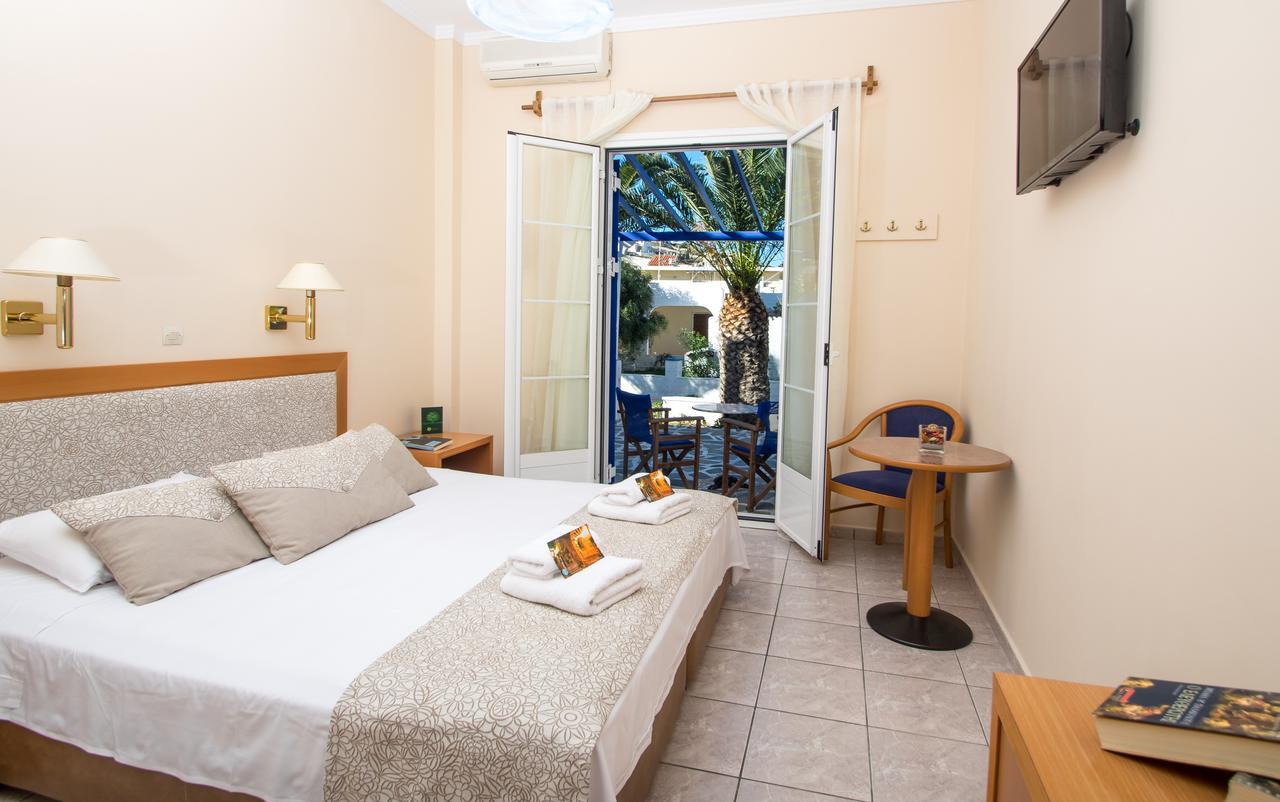Syros Atlantis Hotel Vari  Exterior photo