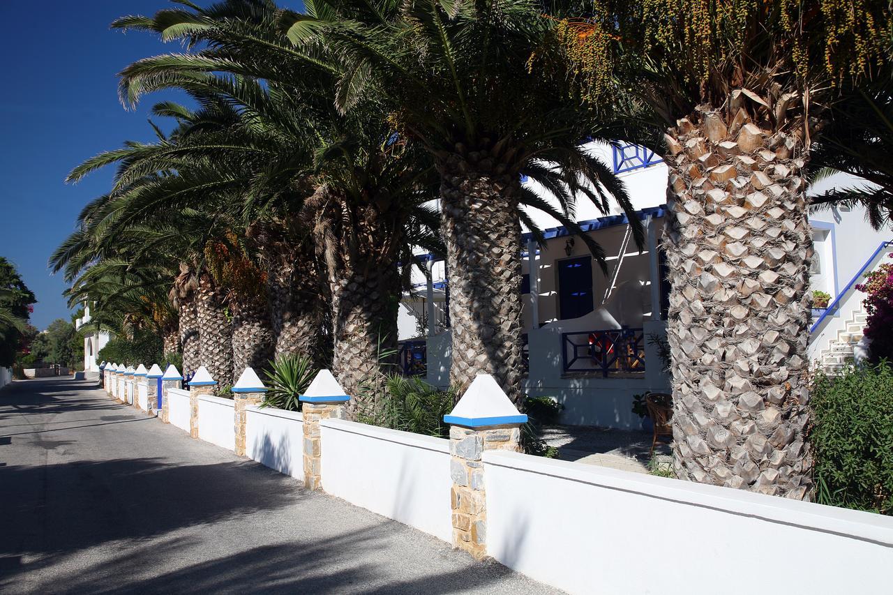 Syros Atlantis Hotel Vari  Exterior photo