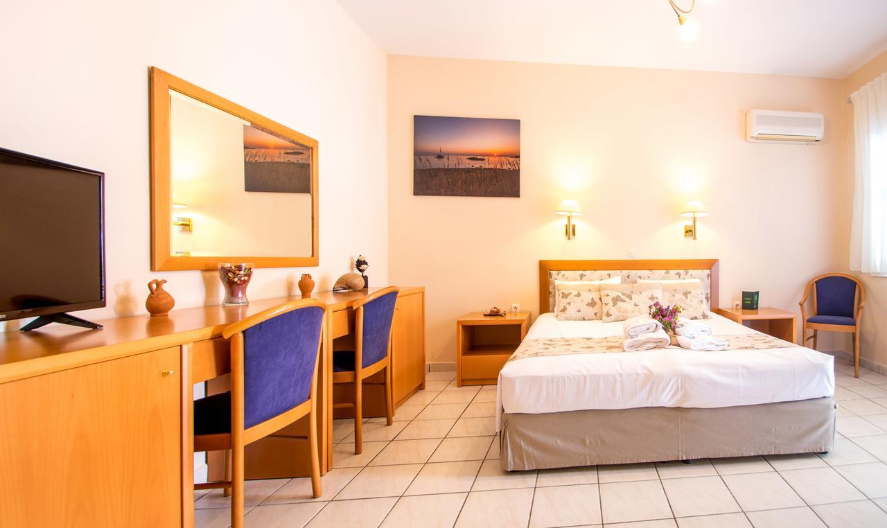Syros Atlantis Hotel Vari  Exterior photo